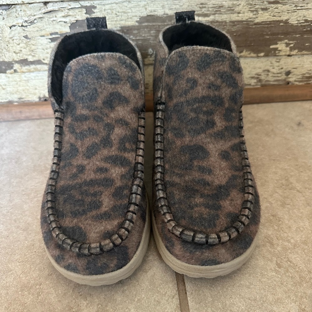 Hey Dude Denny Ankle Booties